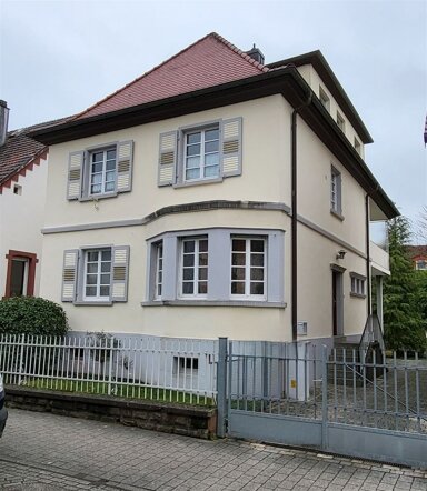 Stadthaus zum Kauf 585.000 € 11 Zimmer 215 m² 486 m² Grundstück frei ab sofort Bismarckstr. 14 Kandel , Pfalz 76870