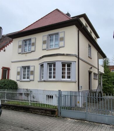 Stadthaus zum Kauf 585.000 € 11 Zimmer 215 m² 486 m² Grundstück frei ab sofort Bismarckstr. 14 Kandel , Pfalz 76870