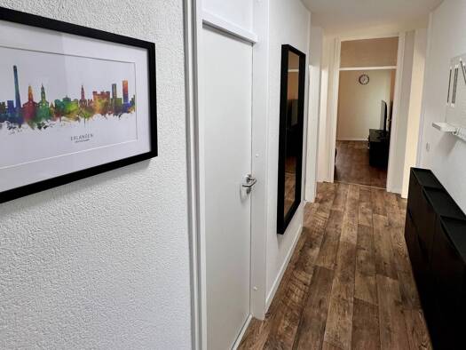 Studio zur Miete 385 € 5 Zimmer 99 m² Geschoss 3/17 frei ab 15.09.2025 Büchenbach Erlangen 91056
