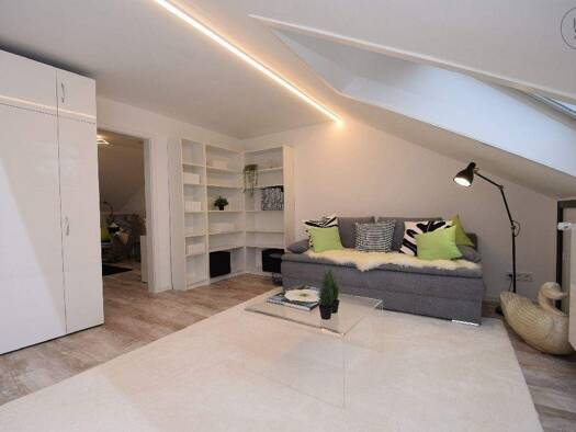 Wohnung zur Miete Wohnen auf Zeit 1.670 € 3 Zimmer 62 m² frei ab sofort Ostheim Köln 51107