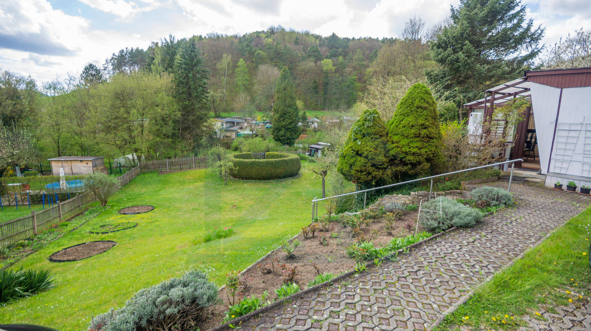 Idyllisches Freizeit und Erholungsgrundstück in Jena- Ammerbach