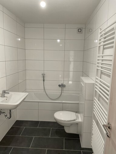 Wohnung zur Miete 840 € 4 Zimmer 99,2 m² 1. Geschoss frei ab 01.02.2025 Irlich Neuwied 56567