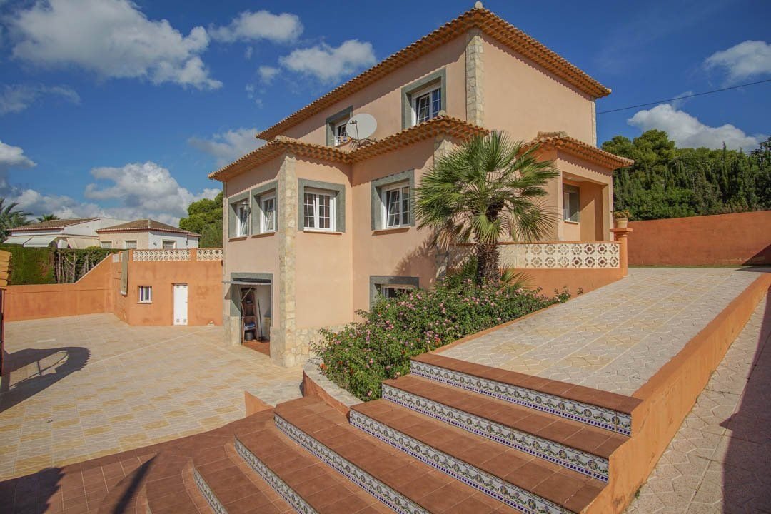 Villa zum Kauf 725.000 € 6 Zimmer 345 m²<br/>Wohnfläche 867 m²<br/>Grundstück Calpe 03710