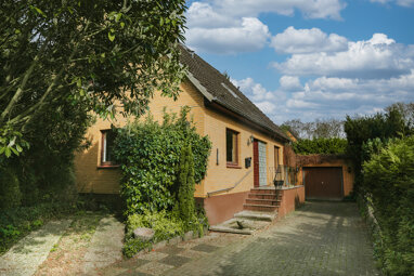 Einfamilienhaus zum Kauf 365.000 € 6 Zimmer 160 m² 803 m² Grundstück Lärchenweg 1 Mölln 23879