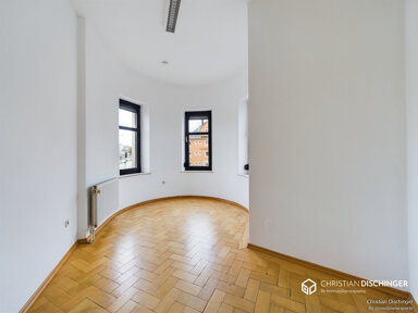 Mehrfamilienhaus zum Kauf als Kapitalanlage geeignet 17 Zimmer 462 m² 360 m² Grundstück Ostpark Regensburg 93053