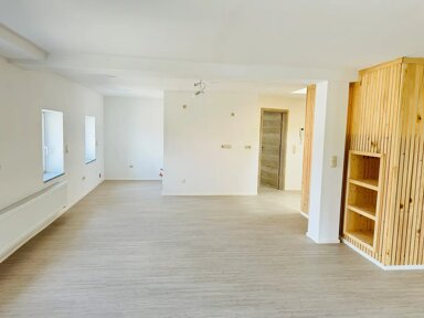 Wohnung zur Miete 700 € 4 Zimmer 158 m² frei ab sofort Deggendorfer Str. 8 Eging a.See Eging a.See 94535