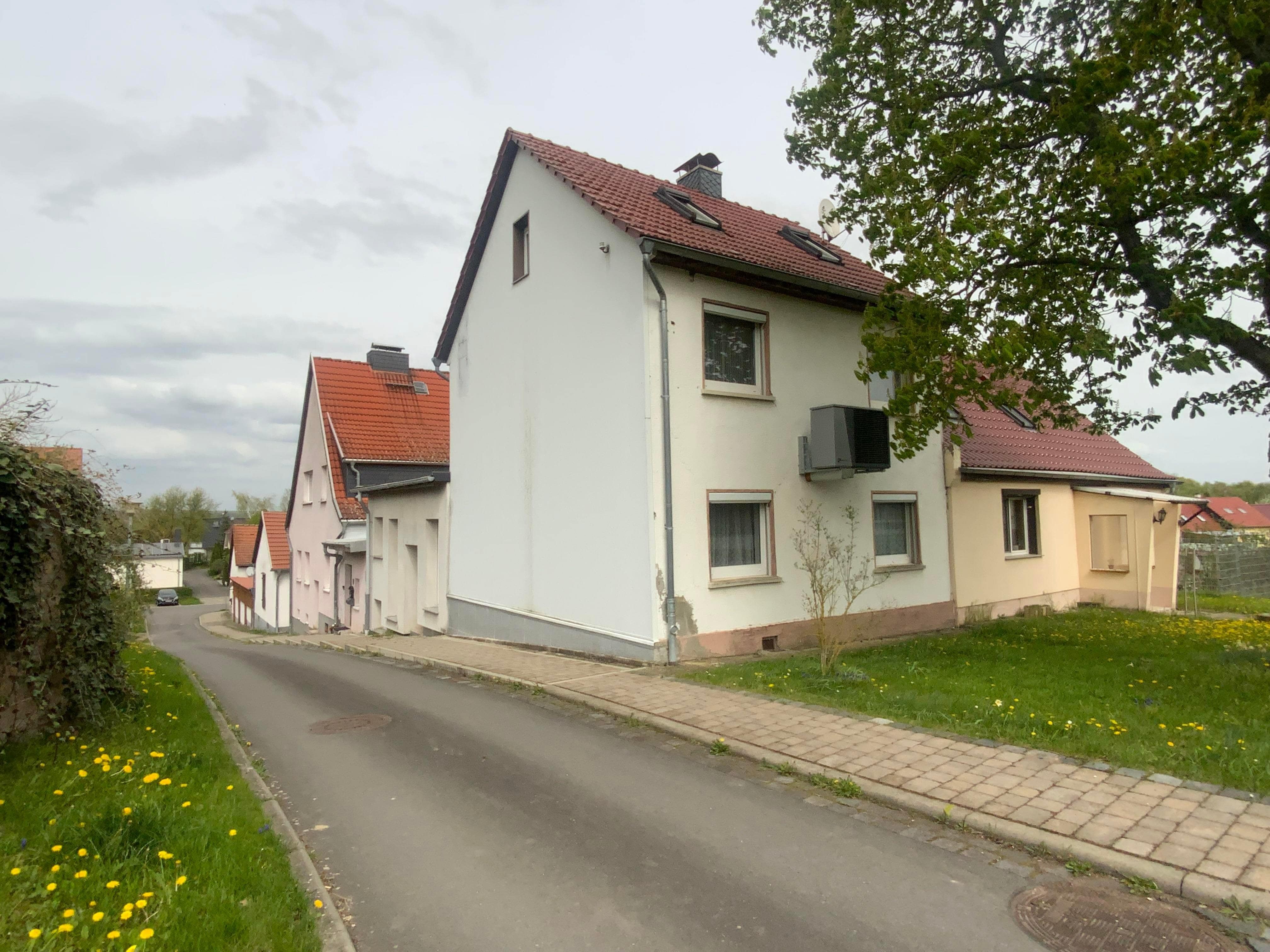 Einfamilienhaus zum Kauf 79.000 € 4 Zimmer 90 m²<br/>Wohnfläche 90 m²<br/>Grundstück Schallenburg Sömmerda 99610
