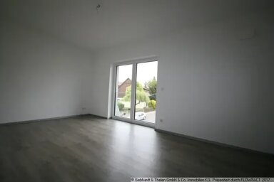 Wohnung zum Kauf provisionsfrei 110.880 € 4 Zimmer 123 m² frei ab sofort Am Honigberg 3 Jüchsen Grabfeld 98631