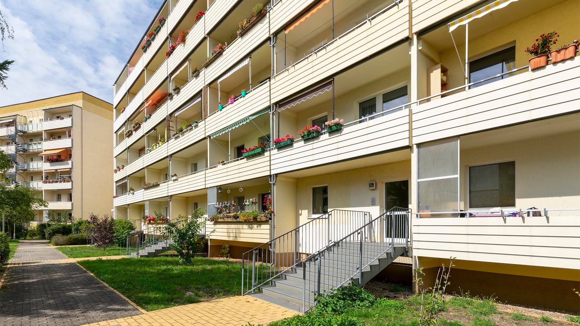Wohnung zur Miete 503 € 3 Zimmer 70,5 m²<br/>Wohnfläche 3. Stock<br/>Geschoss Mannheimer Straße 128 Grünau - Mitte Leipzig 04209