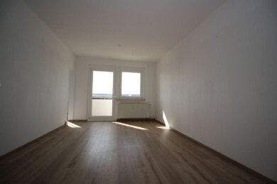 Wohnung zur Miete 240 € 2 Zimmer 46,6 m² 4. Geschoss frei ab sofort Goethestraße 3 Syrau Rosenbach/Vogtland 08548