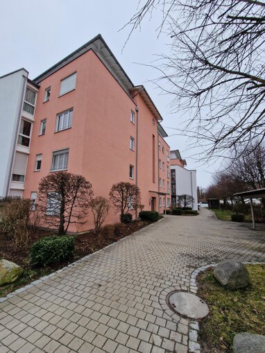 Wohnung zur Miete 580 € 2 Zimmer 62 m² Erdgeschoss Robert-Kothe-Str. 17 b, EG Planungsbezirk 111 Straubing 94315