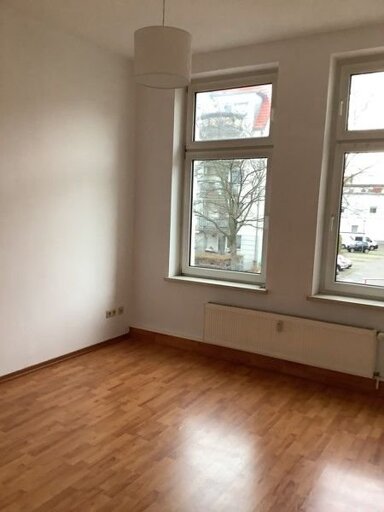 Wohnung zur Miete 243 € 1 Zimmer 29,5 m² 1. Geschoss frei ab 02.03.2025 Gerhart-Hauptmann-Str. 34 Olvenstedter Platz Magdeburg 39108