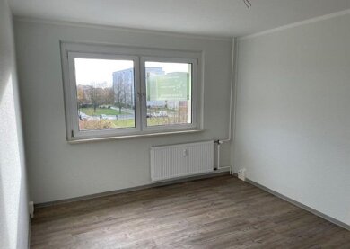 Wohnung zur Miete 341 € 3 Zimmer 70,2 m² 1. Geschoss frei ab 01.05.2025 Max-Planck-Ring 6 Oschersleben Oschersleben 39387