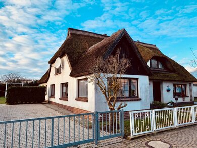 Haus zum Kauf 865.000 € 7 Zimmer 258 m² 1.424 m² Grundstück Strandstr. 25 Graal-Müritz 18181