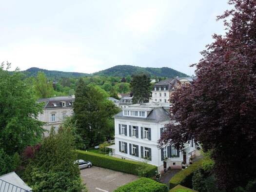 Studio zur Miete 1.750 € 4 Zimmer 167 m² 3. Geschoss frei ab 01.03.2026 Innenstadt Baden-Baden 76530