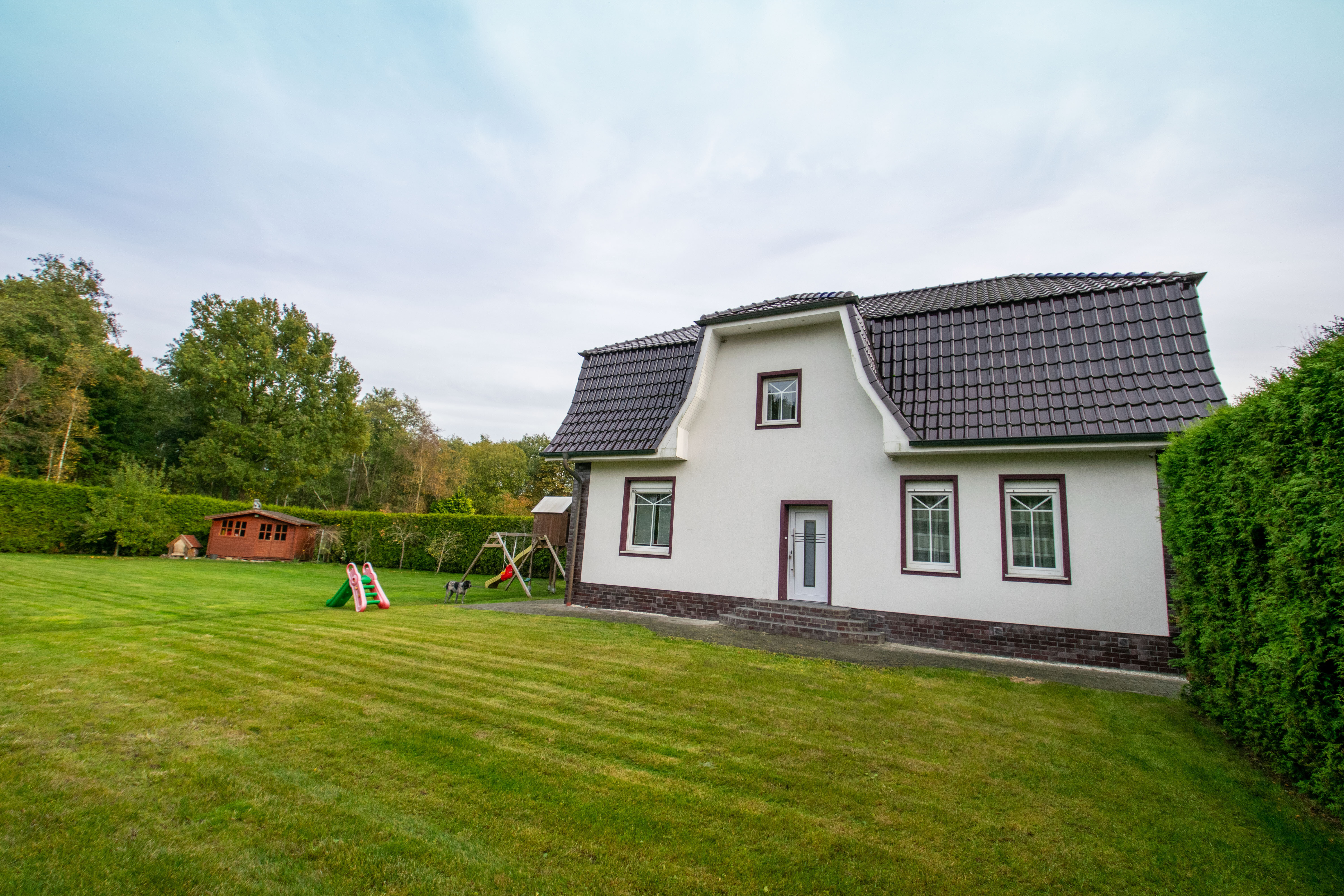 Einfamilienhaus zum Kauf 299.000 € 7 Zimmer 179,8 m²<br/>Wohnfläche 1.025 m²<br/>Grundstück Hohefeld Friesoythe 26169