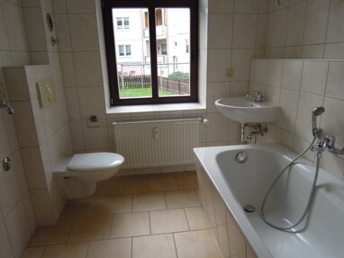 Wohnung zur Miete 313 € 2 Zimmer 52,2 m² 1. Geschoss Puschkinstr. 52 Oschersleben Oschersleben 39387