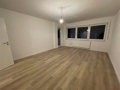 Wohnung zur Miete 975 € 3 Zimmer 72,1 m² frei ab sofort Hauptstraße 23 Glehn Korschenbroich 41352