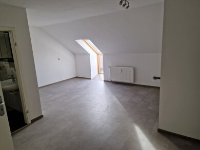 Wohnung zur Miete 790 € 2 Zimmer 75 m² Ludwigstraße 35 Klingenberg Klingenberg 63911