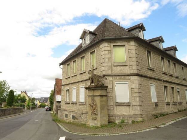 Mehrfamilienhaus zum Kauf 205.000 € 8 Zimmer 320 m² 630 m² Grundstück Bütthard 97244