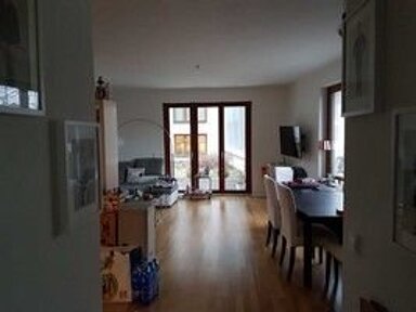 Wohnung zur Miete 700 € 3 Zimmer 93 m² frei ab sofort Schweizer Straße Sachsenhausen - Nord Frankfurt am Main 60594