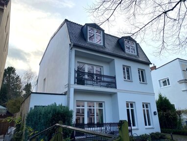 Einfamilienhaus zum Kauf 1.300.000 € 10 Zimmer 247 m² 643 m² Grundstück Fuhlsbüttel Hamburg 22335