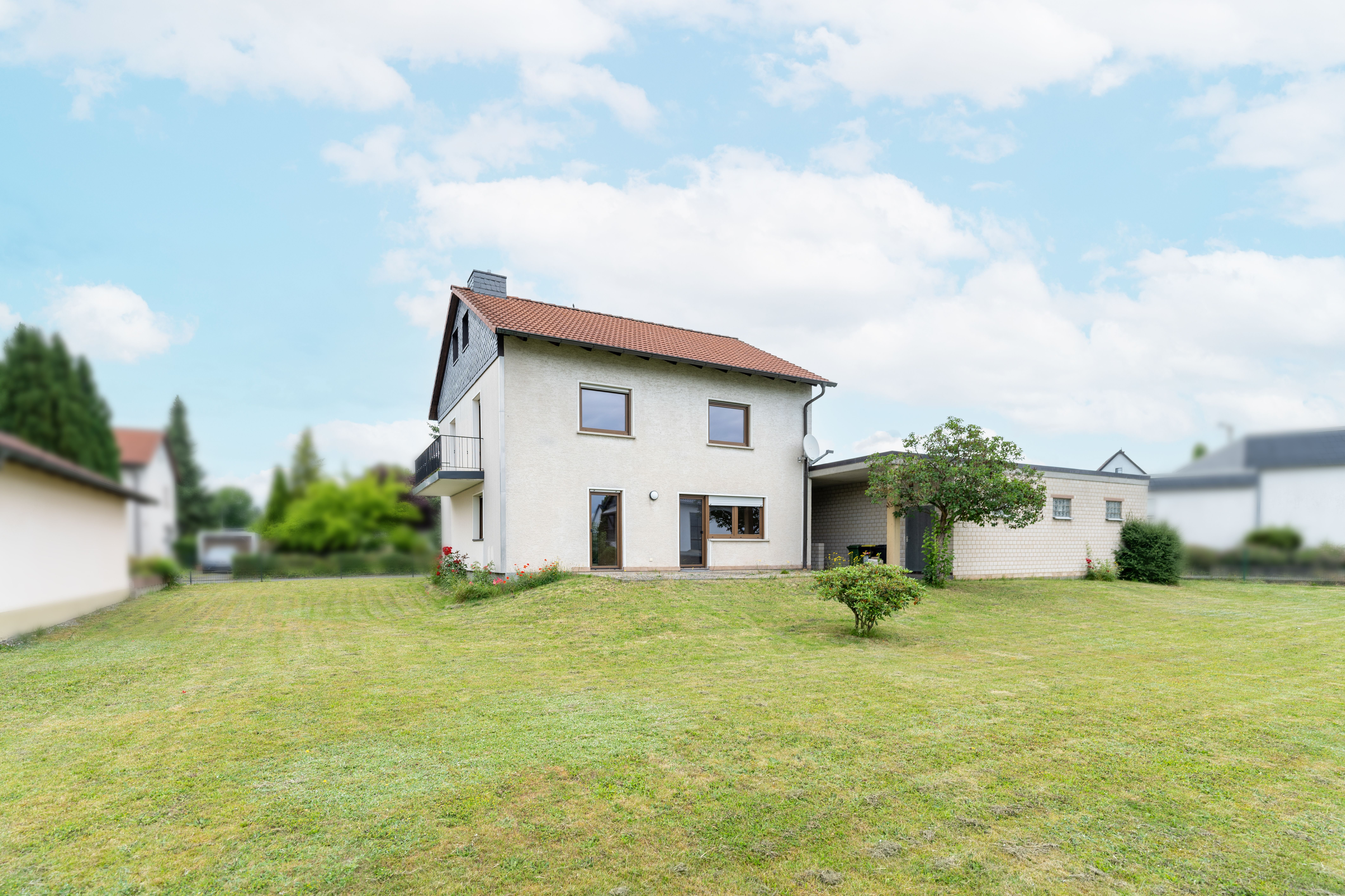 Haus zum Kauf 185.000 € 5 Zimmer 126 m²<br/>Wohnfläche 1.014 m²<br/>Grundstück Neustadt Neustadt bei Coburg 96465