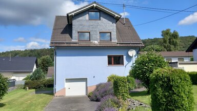 Mehrfamilienhaus zum Kauf provisionsfrei 165.000 € 9 Zimmer 150 m² 777 m² Grundstück frei ab sofort Atzelgift 57629