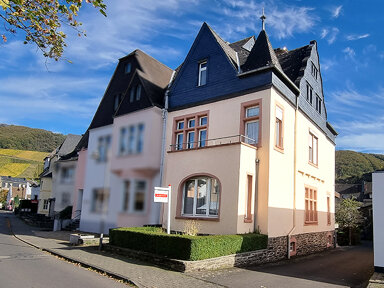 Einfamilienhaus zum Kauf 395.000 € 11 Zimmer 243 m² 450 m² Grundstück Kues Bernkastel-Kues 54470