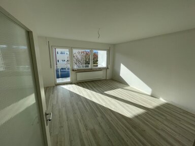 Wohnung zur Miete 814 € 4 Zimmer 92 m² 2. Geschoss frei ab 16.01.2025 Spitzenbergstraße 11 Manzen - Ursenwang - St. Gotthart Göppingen 73037