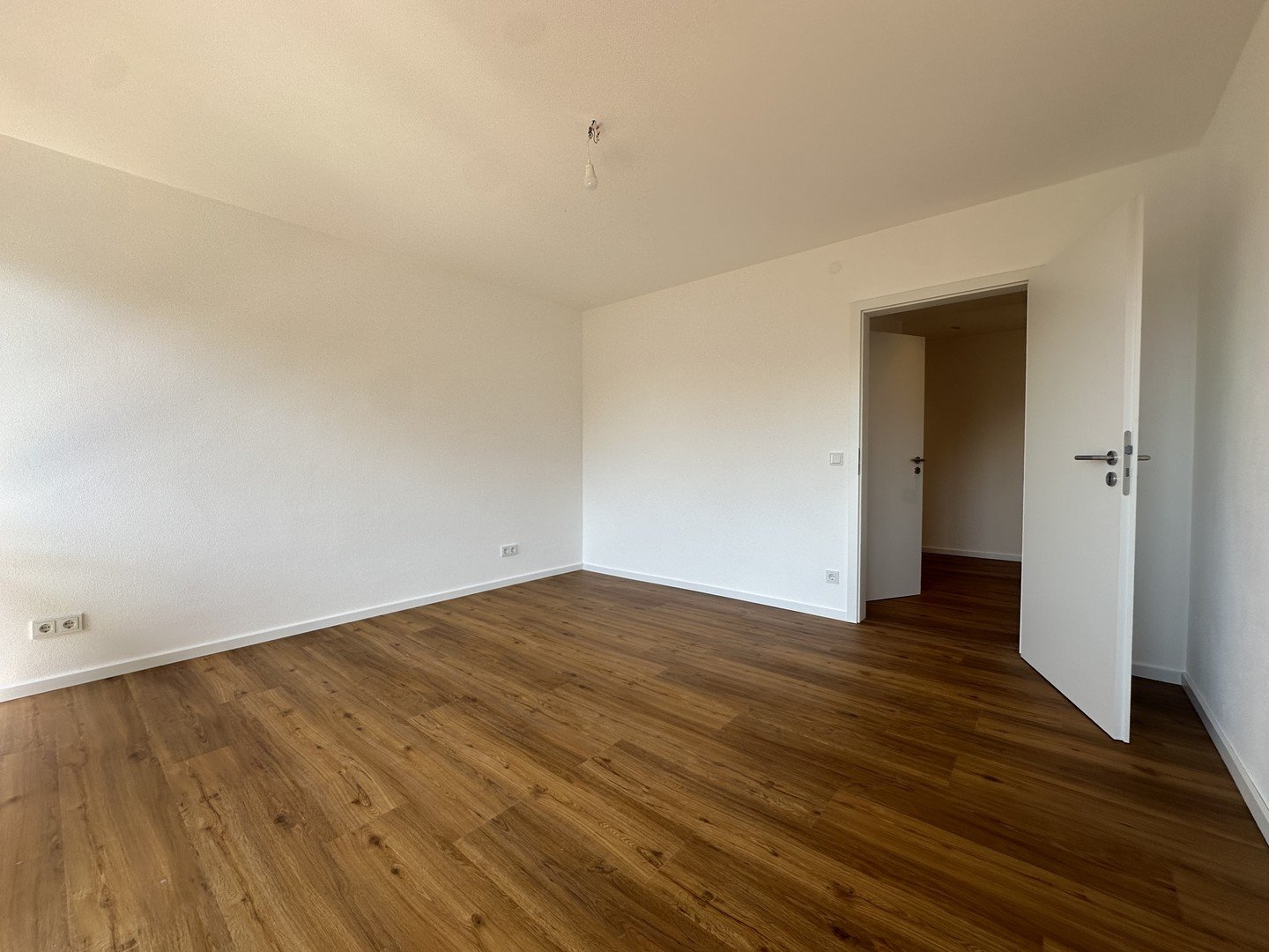 Wohnung zum Kauf Provisionsfrei 299.000 € 2 Zimmer 63 m²<br/>Wohnfläche 1. Stock<br/>Geschoss Bergen Bergen 83346