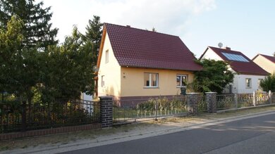 Einfamilienhaus zum Kauf 250.000 € 5 Zimmer 120 m² 2.343 m² Grundstück Bralitz Bad Freienwalde 16259