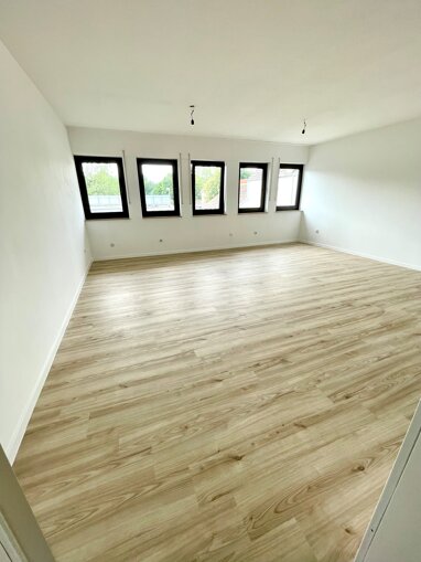 Wohnung zur Miete 1.100 € 3 Zimmer 126 m² 1. Geschoss Bergheim Bergheim 50126