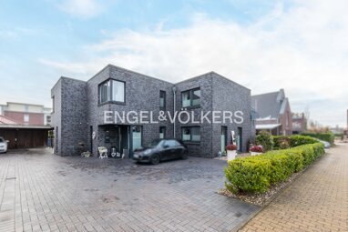Doppelhaushälfte zum Kauf 429.000 € 5 Zimmer 133 m² 350 m² Grundstück Hermann Neemann Straße 63 b Stadtzentrum Emden 26725