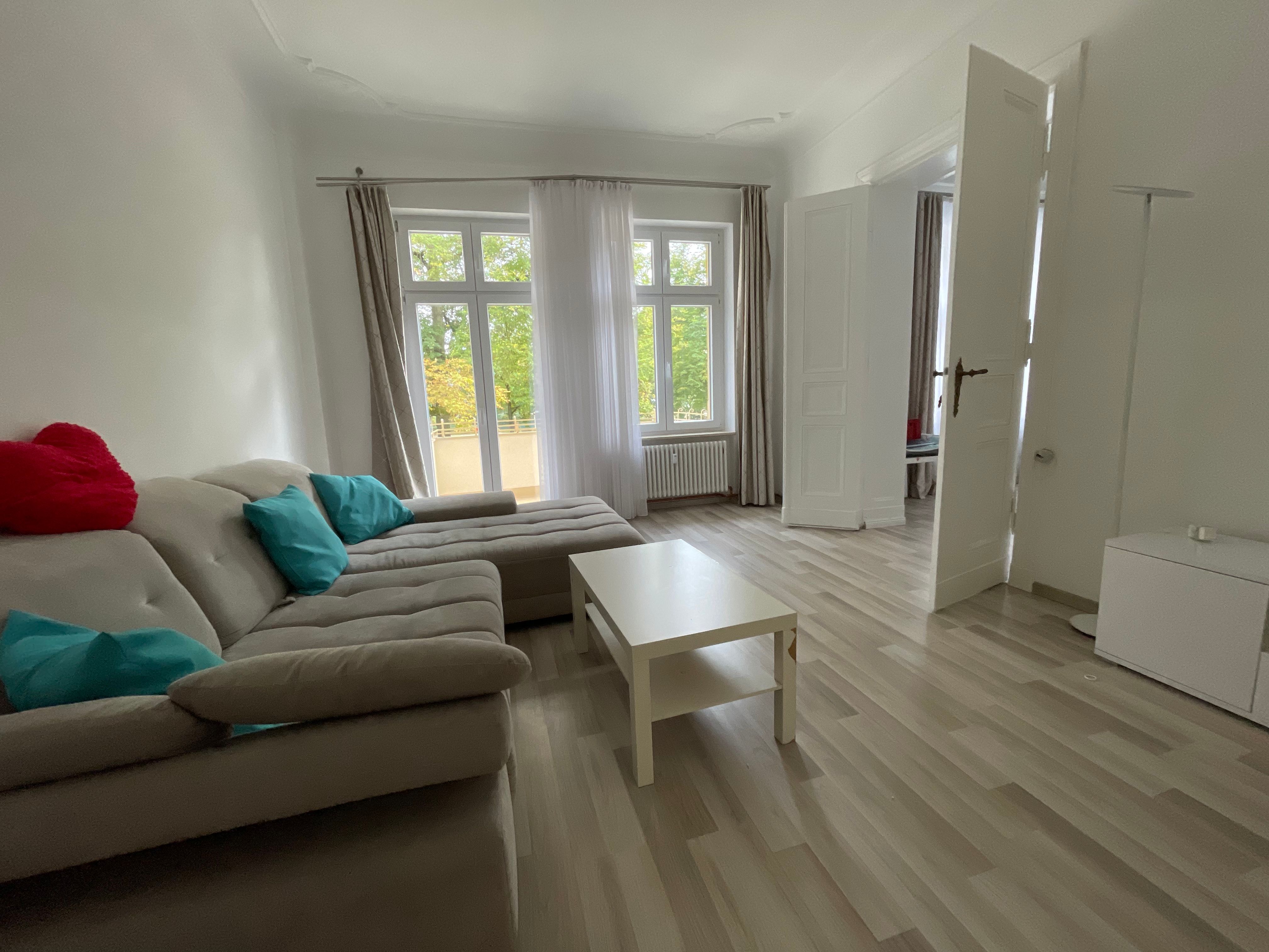 Wohnung zur Miete Wohnen auf Zeit 2.500 € 2 Zimmer 100 m²<br/>Wohnfläche Ab sofort<br/>Verfügbarkeit Kaulsdorf Berlin 12621