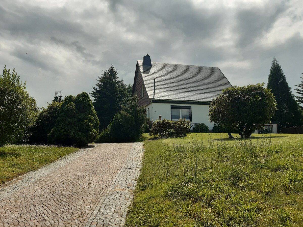 Einfamilienhaus zum Kauf 420.000 € 6 Zimmer 130 m²<br/>Wohnfläche 2.130 m²<br/>Grundstück Forsthofstraße 7 Siebenlehn Großschirma / Siebenlehn 09603