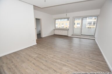 Wohnung zur Miete 950 € 3 Zimmer 82 m² 3. Geschoss frei ab 01.03.2025 Altstadt Bremen 28195