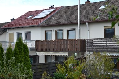 Reihenmittelhaus zum Kauf 275.000 € 4 Zimmer 110 m² 211 m² Grundstück Treuchtlingen Treuchtlingen 91757