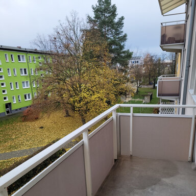 Wohnung zur Miete 626 € 5 Zimmer 107,4 m² 2. Geschoss Heinrich-Heine-Straße 11 Bad Dürrenberg Bad Dürrenberg 6231