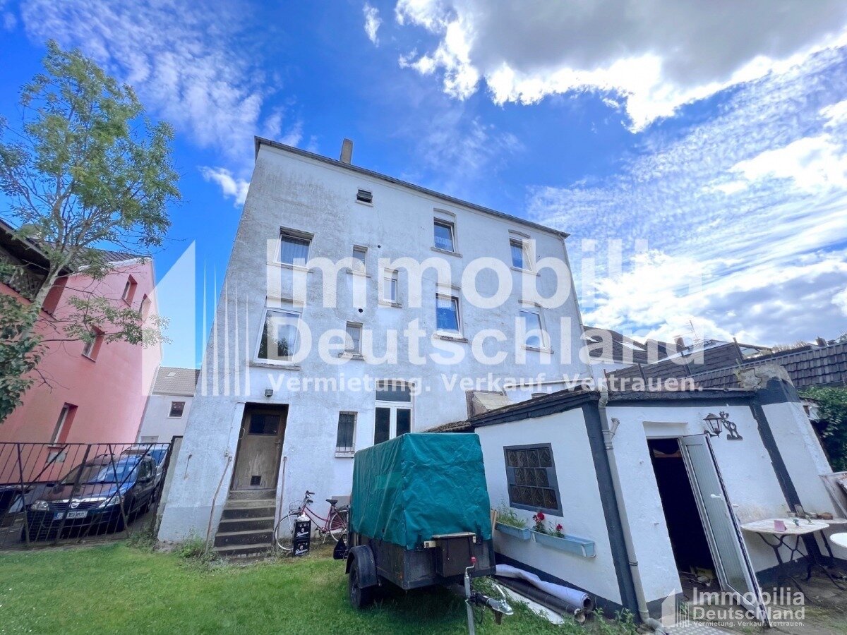 Mehrfamilienhaus zum Kauf 299.000 € 15 Zimmer 303 m²<br/>Wohnfläche 662 m²<br/>Grundstück Lütgendortmund - Ost Dortmund 44379