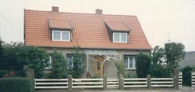 Einfamilienhaus zum Kauf 89.000 € 6 Zimmer 135 m² 1.987 m² Grundstück Ballerstedter Bahnhofstrasse Osterburg Osterburg (Altmark) 39606