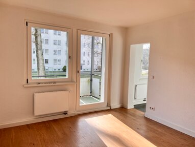 Wohnung zur Miete 245 € 2 Zimmer 41,8 m² 1. Geschoss Geibelstraße 109 Gablenz 245 Chemnitz / Gablenz 09127