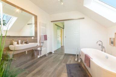 Mehrfamilienhaus zum Kauf provisionsfrei 351.859 € 6 Zimmer 202,8 m² 868 m² Grundstück Wahlbezirk 32 Suhl 98529