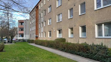 Wohnung zum Kauf 185.000 € 2,5 Zimmer 70,7 m² EG Rudow Berlin 12355