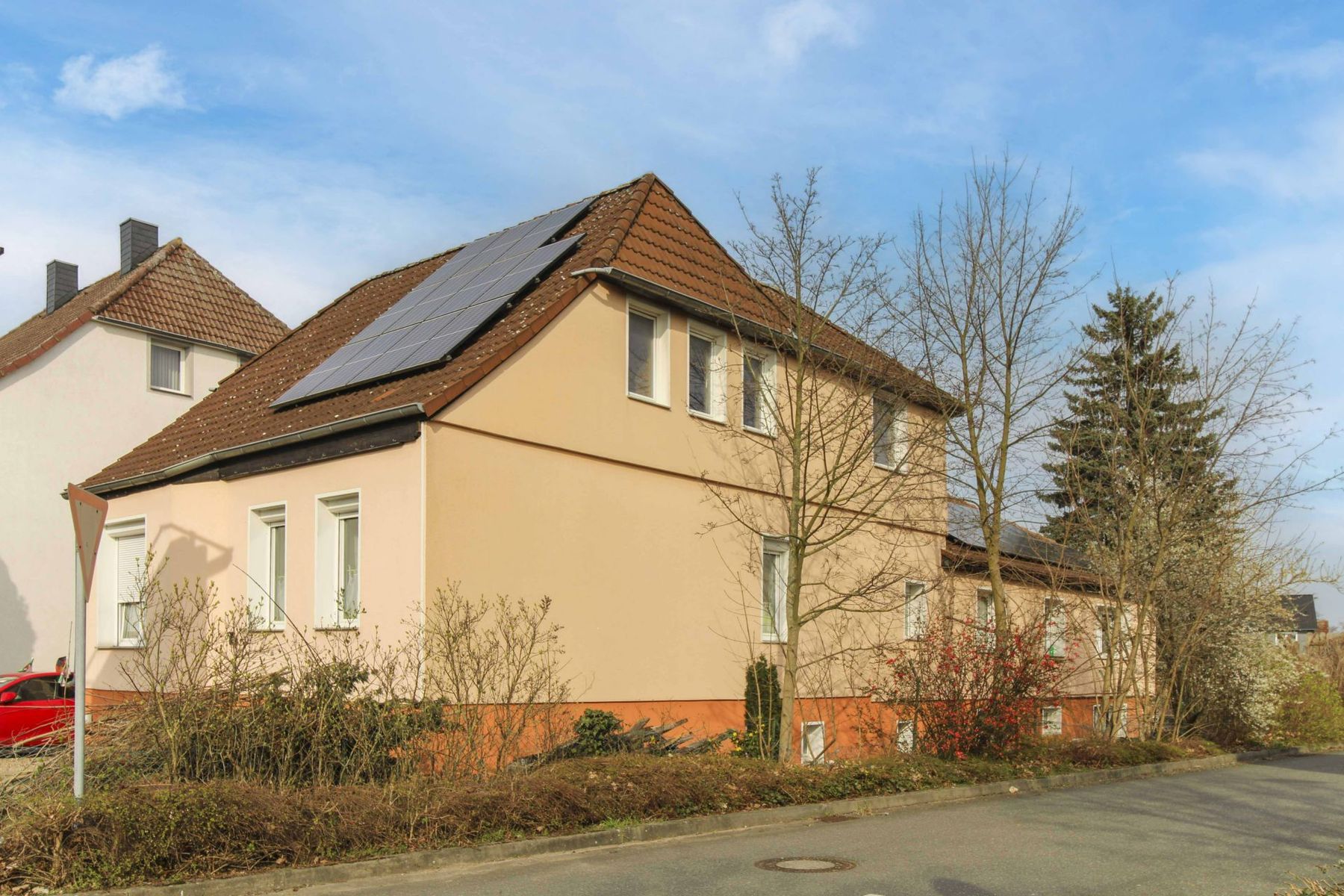 Mehrfamilienhaus zum Kauf 299.000 € 12 Zimmer 225,3 m²<br/>Wohnfläche 1.251,3 m²<br/>Grundstück Vorsfelde Wolfsburg 38448