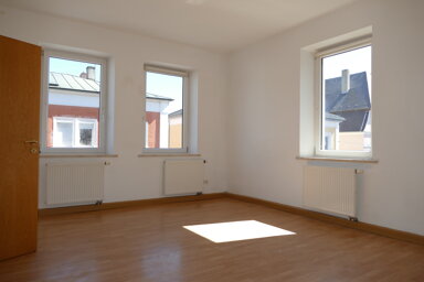 Wohnung zur Miete 920 € 3 Zimmer 94 m² 2. Geschoss frei ab 01.04.2025 Nikola Landshut 84034