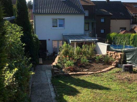 Mehrfamilienhaus zum Kauf 175.000 € 6 Zimmer 204 m² 250 m² Grundstück frei ab sofort Gartenstrasse St. Ingbert Sankt Ingbert 66386