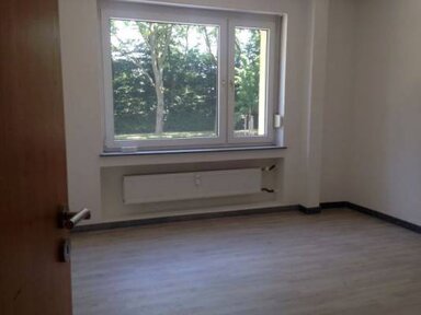 Wohnung zum Kauf provisionsfrei 100.000 € 4 Zimmer 110 m² frei ab sofort Ruhrallee Bergerhausen Essen 45136