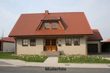 Mehrfamilienhaus zum Kauf Zwangsversteigerung 436.000 € 9 Zimmer 137 m² 1.219 m² Grundstück Am Aalfang Ahrensburg 22926