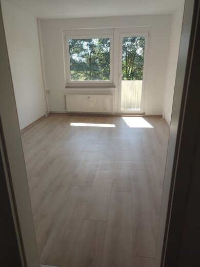 Wohnung zur Miete 280 € 2 Zimmer 53,3 m² 2. Geschoss frei ab sofort Breite Straße 45 Großalsleben Gröningen 39397